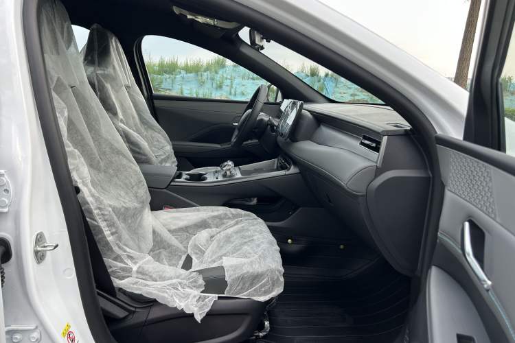 Used BYD Qin PLUS 2025 DM-i Smart Drive 55KM Leading Model
