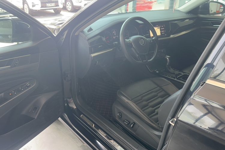 Used Volkswagen Passat 2019 330TSI Elite Edition China VI
