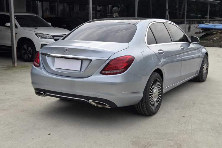 Used Mercedes-Benz C-Class 2015 C 200 L