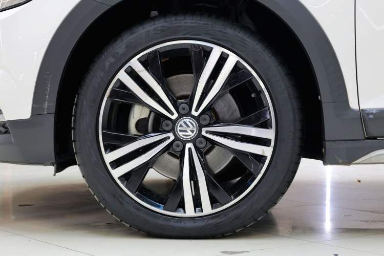 Used Volkswagen Touran 2018 Volkswagen Touran L 280TSI DSG Boundary Edition 7 Seats China VI Standard
