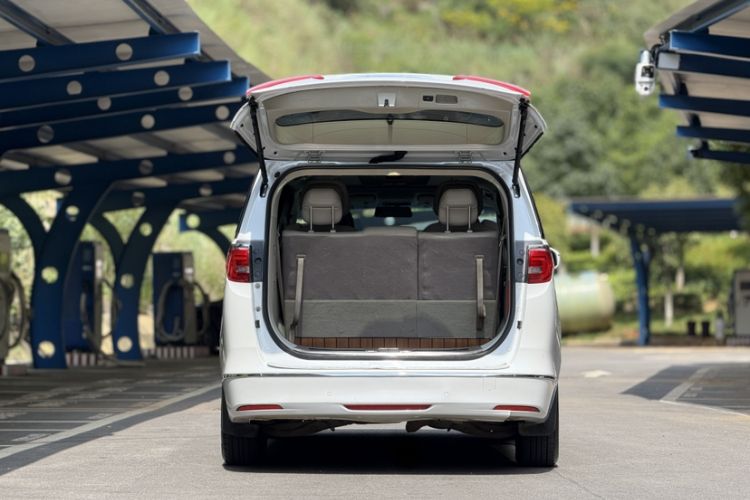 Used Buick GL8 2018 ES 28T Comfort Model China VI Standard
