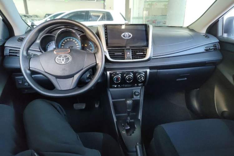 Used Toyota YARiS L 2019 1.5E CVT Dynamic Edition China VI compliant
