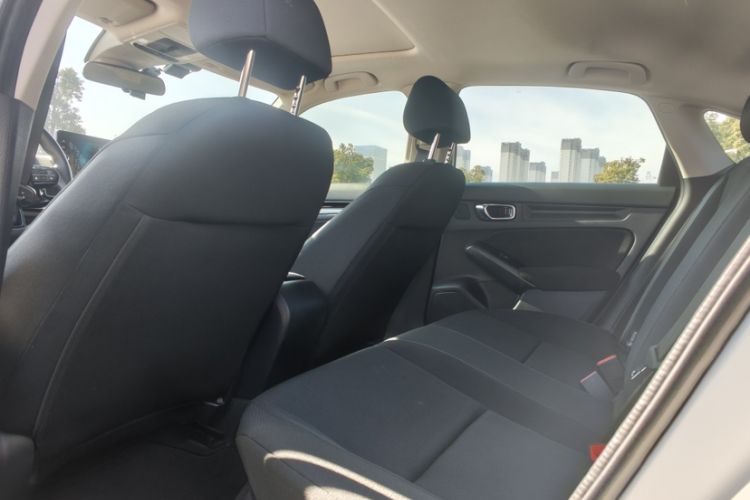 Used Honda Civic 2023 240TURBO CVT Dynamic · Center Stage Special Edition