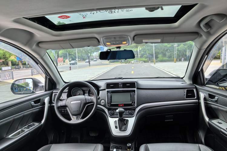 Used Haval M6 2019 1.5T DCT Two-Wheel Drive Elite Version China VI Standard
