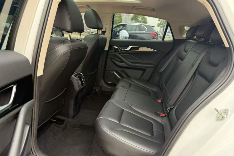 Used Bestune B70 2022 Third Generation 1.5T Automatic Enjoyment Version
