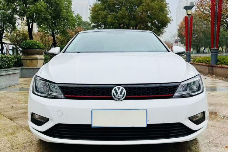 Used Volkswagen Lamando 2018 230TSI DSG Fashion Edition
