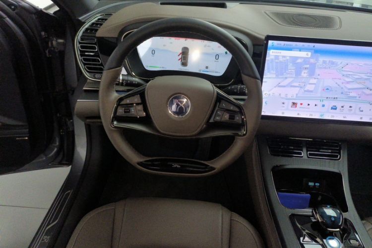 Used BYD Han 2024 DM-i Glory Edition 121KM Premium Model
