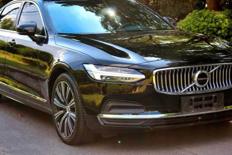 Used Volvo S90 2025 B5 Zhiyuan Luxury Edition
