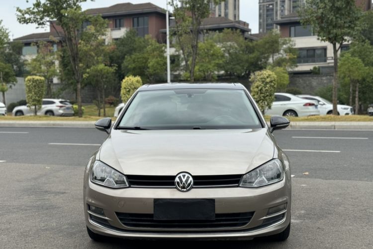 Used Volkswagen Golf 2017 230TSI Automatic Comfort Edition – Celebrating Milestone of One Million Units
