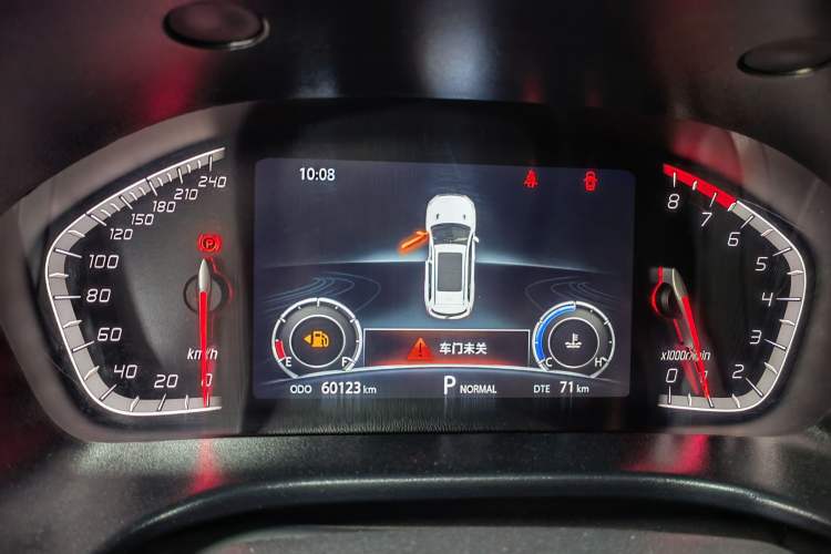 Used Changan CS75 2021 Honor Million Edition 280T DCT Prestige Model
