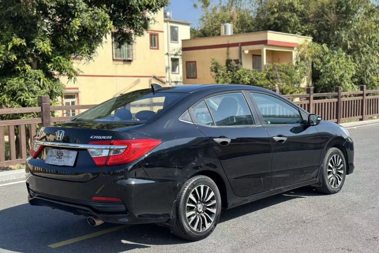 Used Honda Crider 2015 1.8L automatic comfort version
