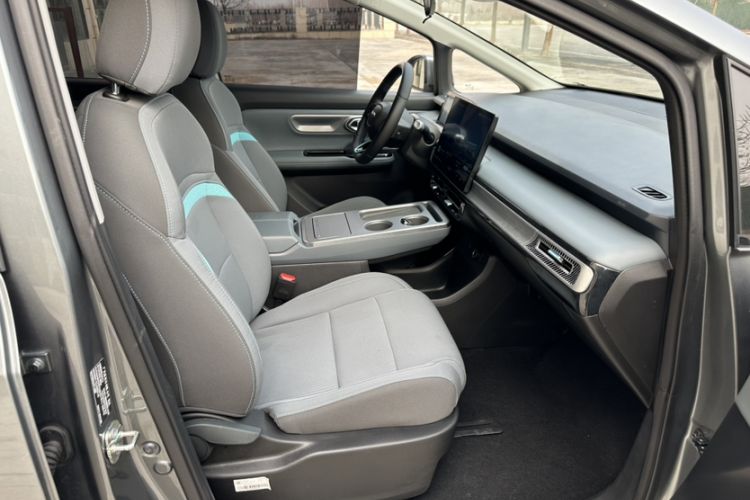 Used AION Y 2024 Younger
