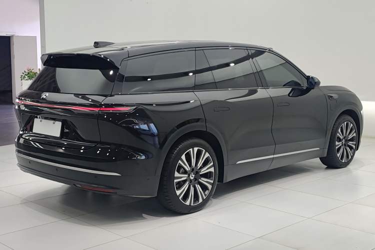 Used Nio ES8 2023 75 kWh Executive Edition
