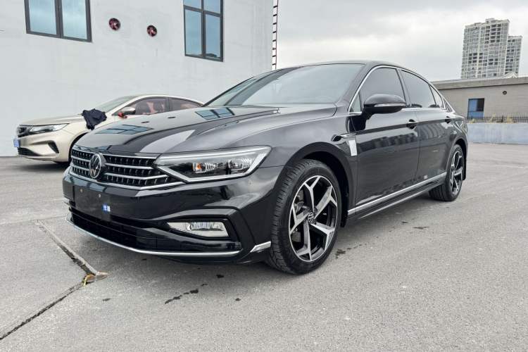 Used Volkswagen Magotan 2023 2 Million Units Commemorative Edition 330TSI DSG Luxury Version