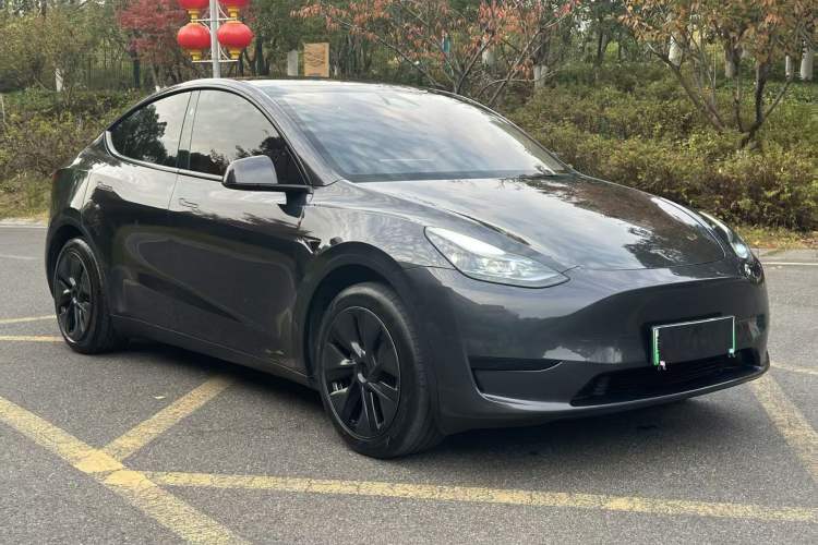 Used Tesla Model Y 2024 Rear-Wheel-Drive Version
