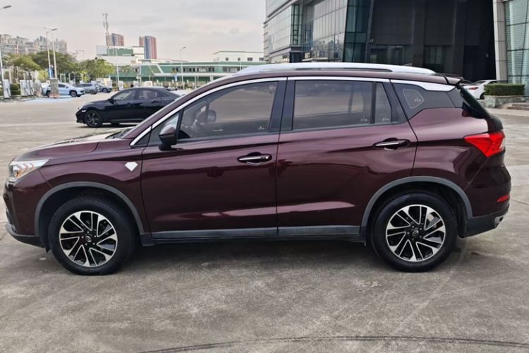 Used GAC Trumpchi GS4 2017 200T G-DCT Two-Wheel Drive Elite Edition
