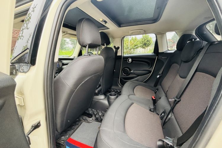 Used  MINI 2016 1.2T ONE Pioneer Edition Five-Door Version
