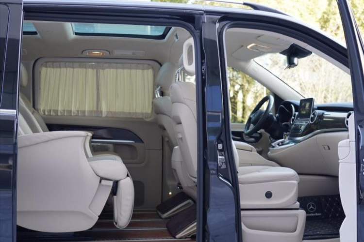 Used Mercedes-Benz V-Class 2017 V 260 L Prestige Extended Edition
