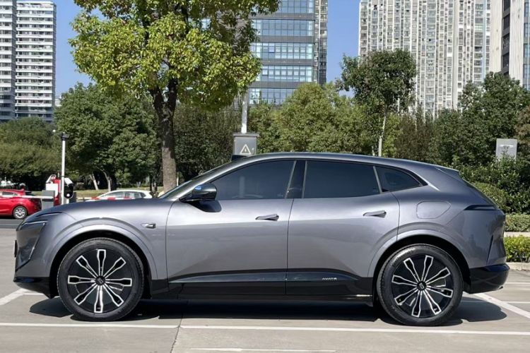 Used  07 2024 Max Extended-Range Edition
