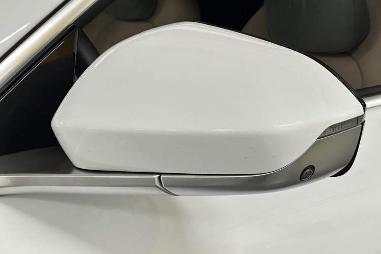 Used Nio ET5T 2023 75 kWh Touring