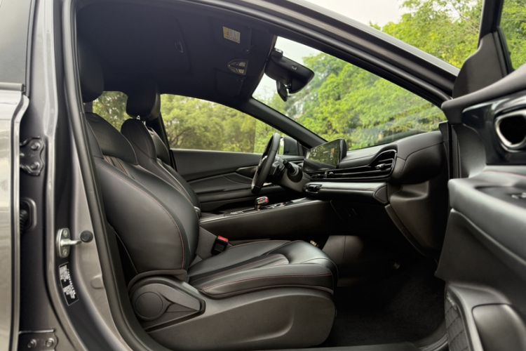 Used GAC Trumpchi EMPOW 2023 270T DCT J15 Version
