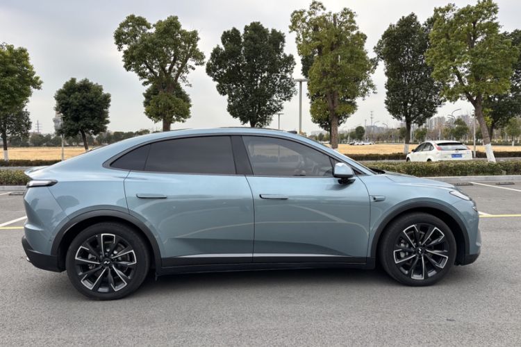 Used ONVO L60 2024 60 kWh All-Wheel Drive
