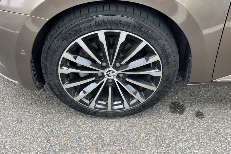 Used Skoda Superb 2016 TSI330 DSG Smart Drive Edition
