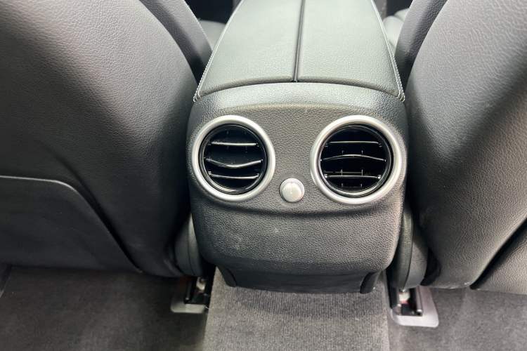 Used Mercedes-Benz C-Class 2017 Facelift C 200 L Sport Edition
