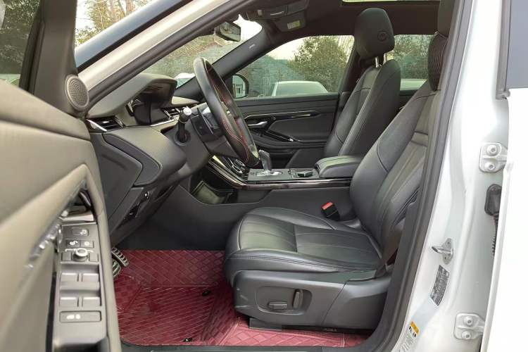 Used Land Rover Range Rover Evoque 2020 249 PS R-DYNAMIC S First-Edition Sport Custom Edition