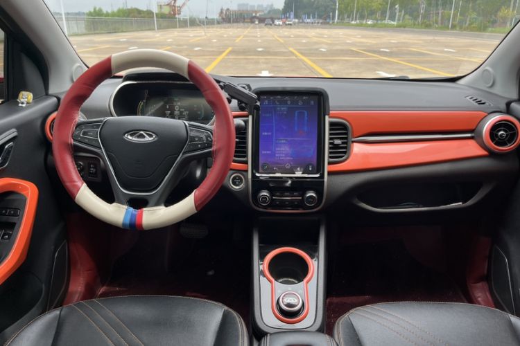 Used Chery Little Ant 2021 200 000-Yuan Ant Fan Edition Talent Version NMC Battery 408 km续航
