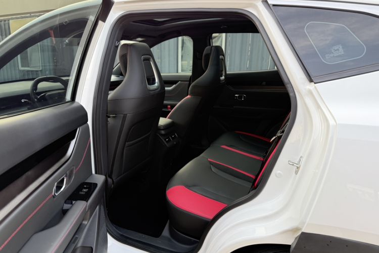 Used JETOUR Dashing 2023 1.5T DCT Starlight Shine Pro Edition
