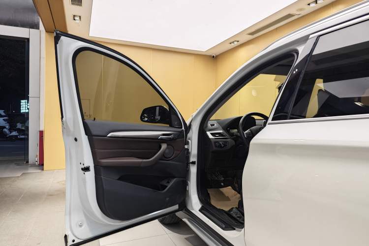 Used BMW X1 2019 sDrive18Li Premium Edition
