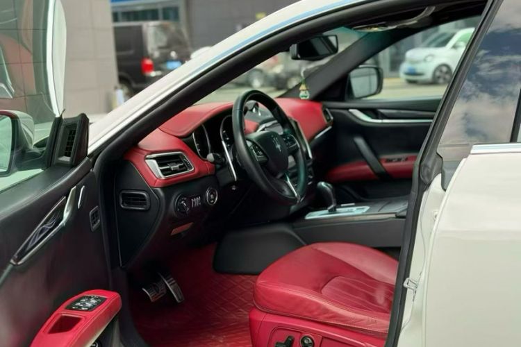 Used Maserati Ghibli 2014 3.0T Standard Edition
