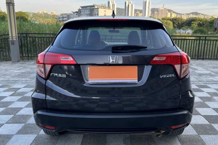 Used Honda Vezel 2015 1.8L CVT 2WD Elite Model
