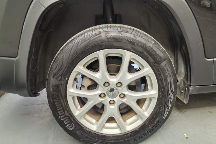 Used  Cherokee 2016 2.4L Leading Edition
