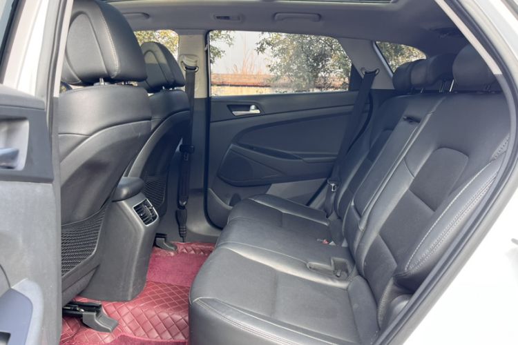 Used Hyundai Tucson 2018 1.6T Dual-Clutch Two-Wheel Drive 15th Anniversary Special Edition
