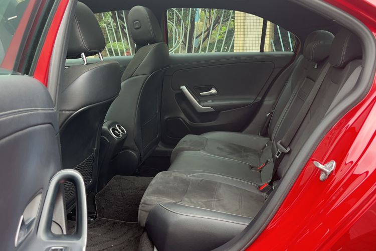 Used Mercedes-Benz A-Class 2020 Restyled A 200 L Sport Sedan Fashion Version
