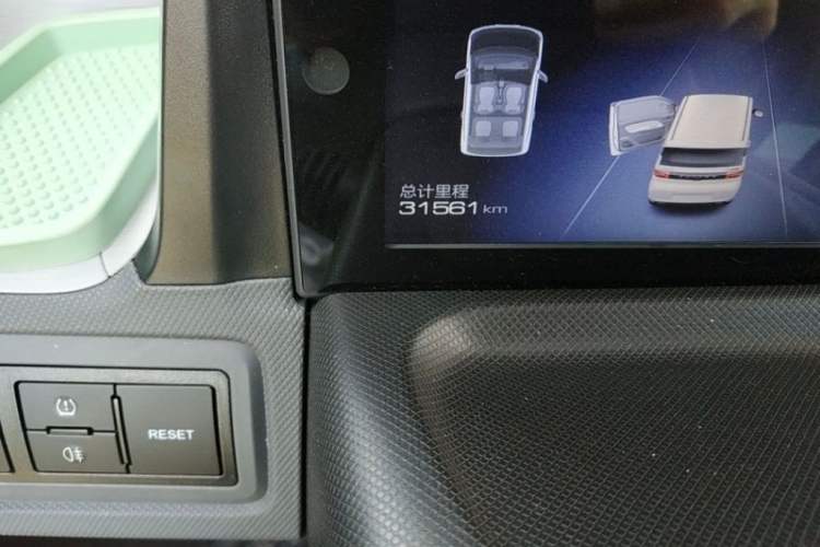 Used Wuling Hongguang MINIEV 2021 Macaron Fashion Model Lithium Iron Phosphate
