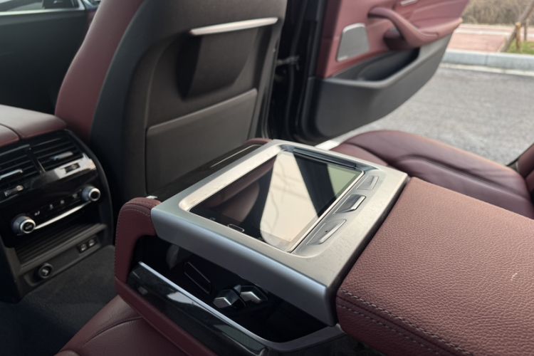 Used BMW 5 Series 2020 530Li Luxury Edition M Sport Package
