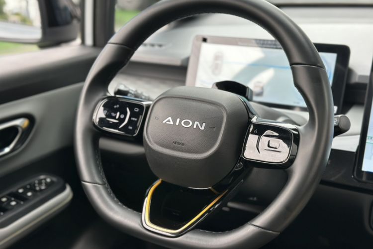 Used AION Y 2022 70 Tech Edition Lithium Iron Phosphate
