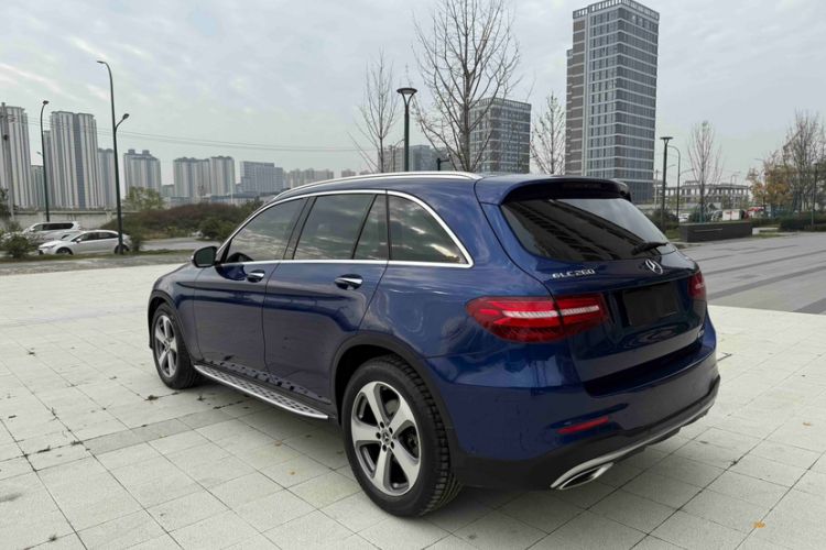 Used Mercedes-Benz GLC 2017 GLC 260 4MATIC Luxury Model
