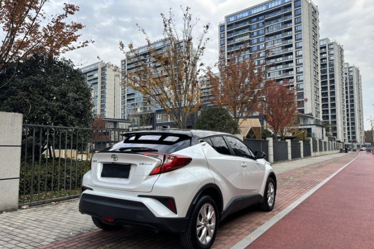 Used Toyota IZOA 2021 2.0L Enjoy Edition
