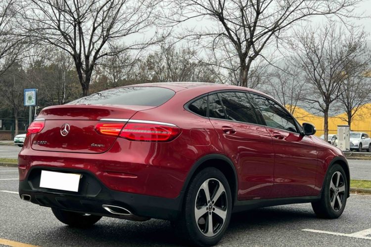 Used Mercedes-Benz GLC Coupe 2017 GLC 200 4MATIC Coupe SUV
