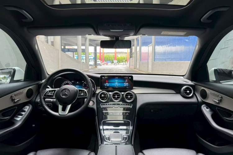 Used Mercedes-Benz GLC 2022 Facelifted GLC 260 L 4MATIC Dynamic Edition
