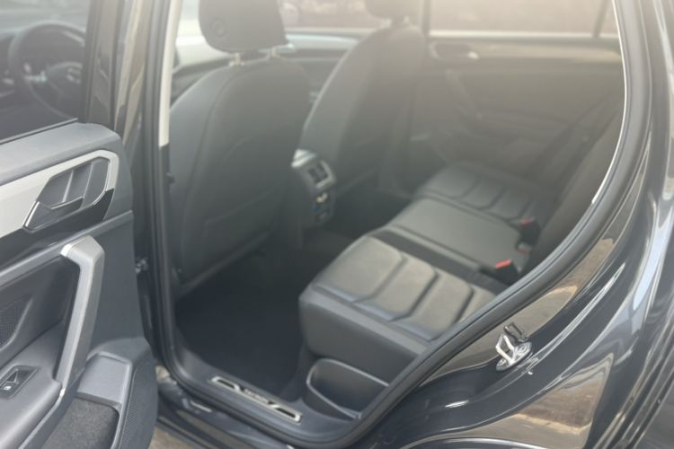 Used Volkswagen Tayron 2021 330TSI Two-Wheel Drive Luxury Connected Version Plus
