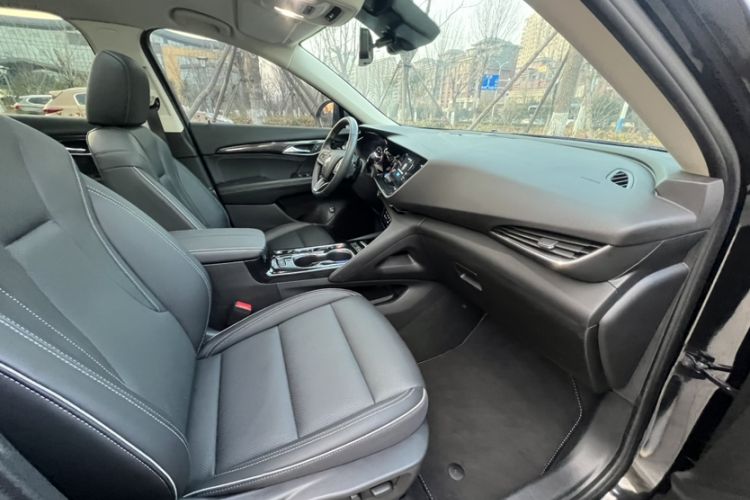 Used Buick Envision 2023 Encore Plus 652T Five-Seat Luxury Model
