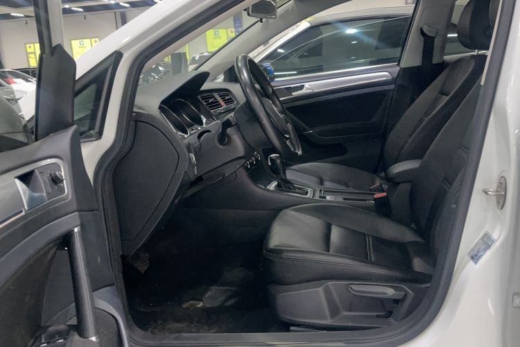 Used Volkswagen Golf 2019 200TSI DSG Comfort & Ambition Edition China VI Standard
