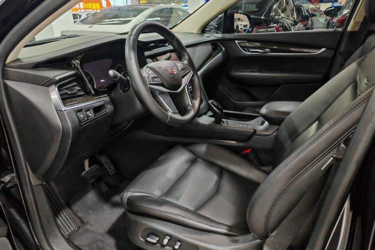 Used Cadillac XT5 2018 28T Four-Wheel Drive Luxury Model
