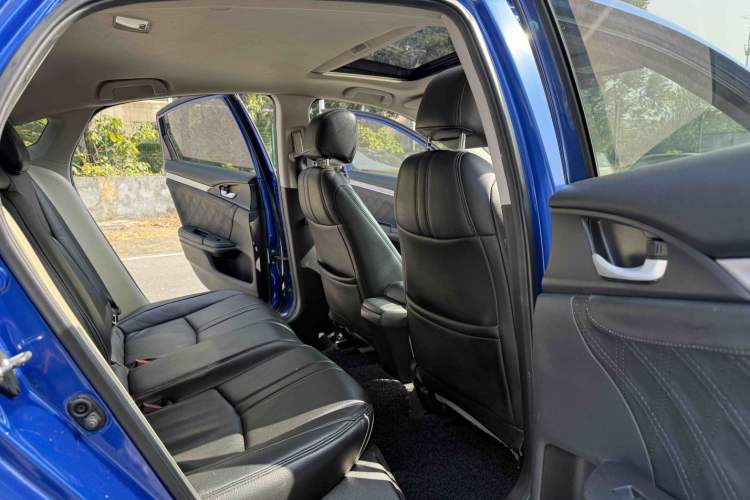 Used Honda Civic 2016 220TURBO CVT Prestige Edition
