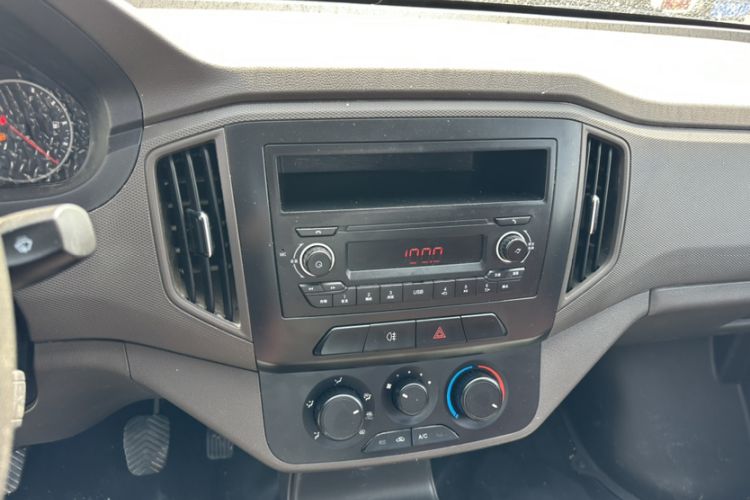 Used Wuling Rongguang New Truck 2021 1.5L Rural Version LV0 Extended Single-Row L3C
